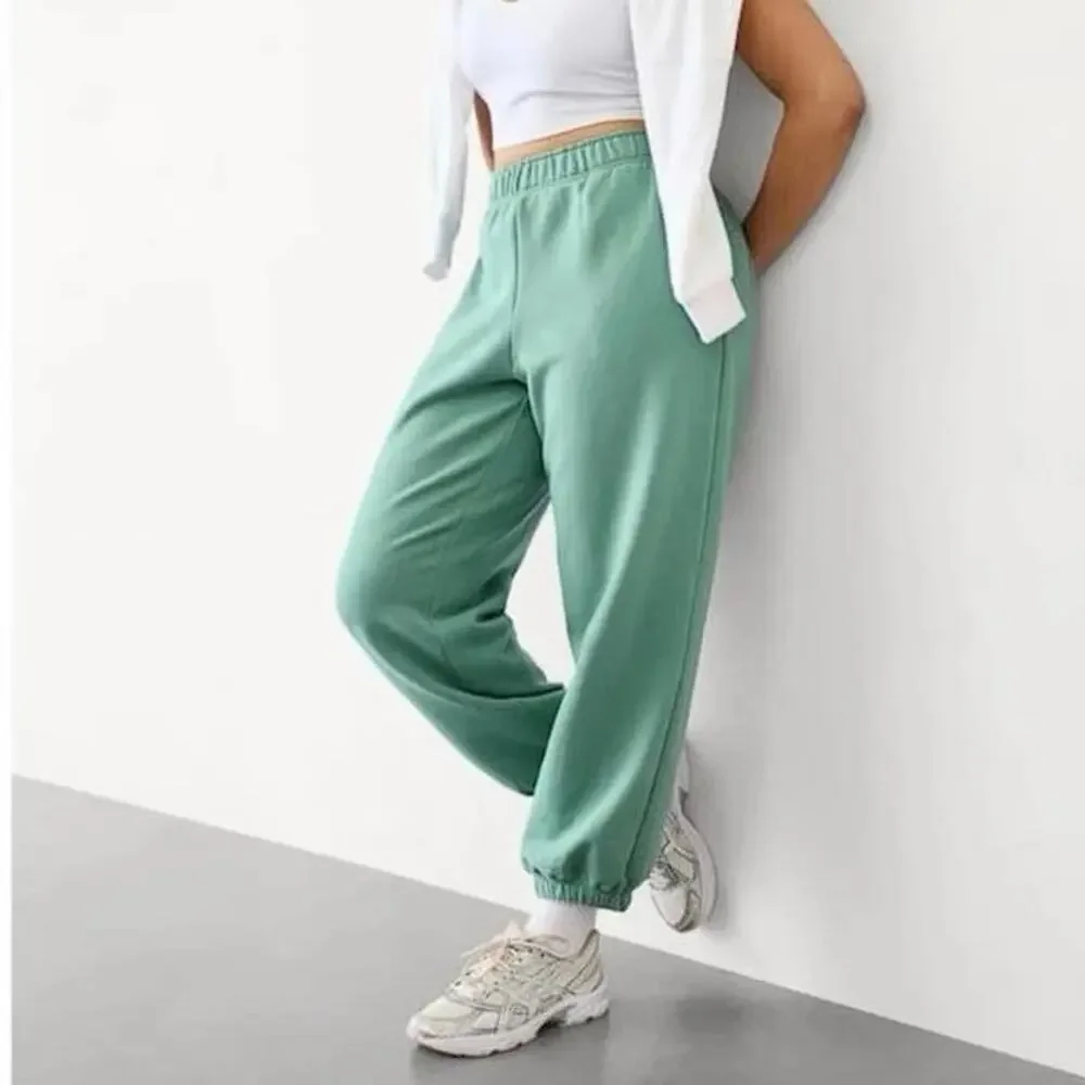 ATHLETA Women's Forever Fleece High Rise Jogger Size M In Juniper Green
